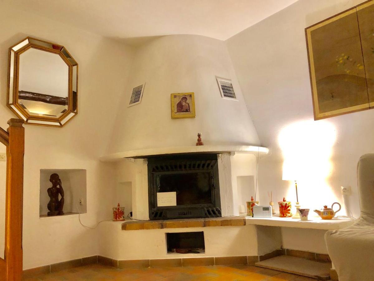 Charmante Maison A Saint Guilhem Le Desert Exterior foto